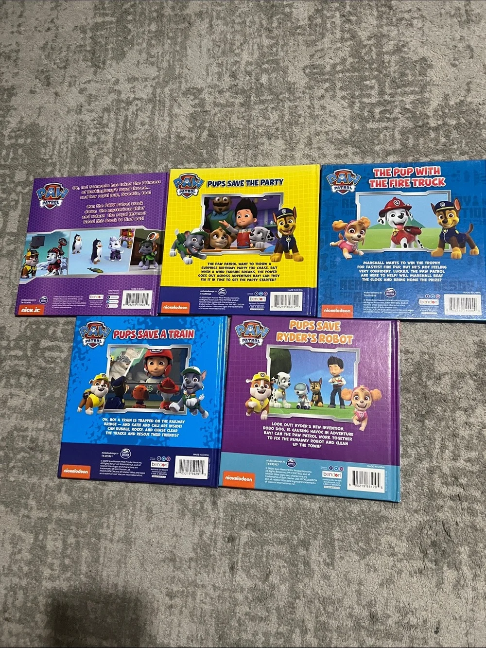 🔥4/20! Bundle of 5 hardcover paw patrol short book.